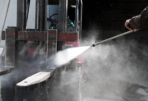 Best Roof Pressure Washing  in Mount Carmel, OH